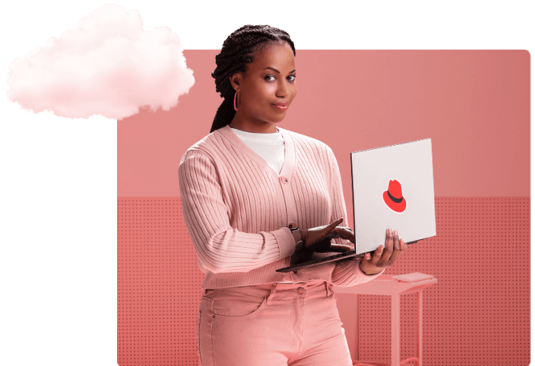 Mulher segurando o laptop com um selo da Red Hat ao lado de uma imagem de nuvem